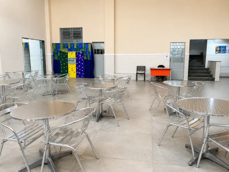 Cantina da unidade Rio Bonito do Colégio Liverpool